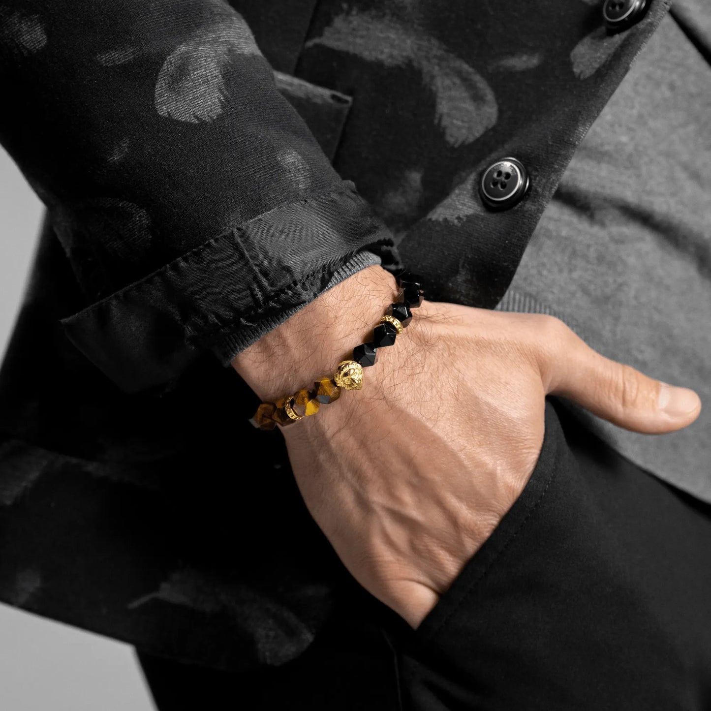 – product image