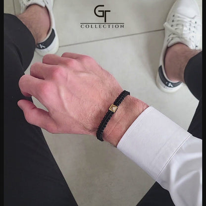 سوار هرمي ذهبي للرجال مع زركون